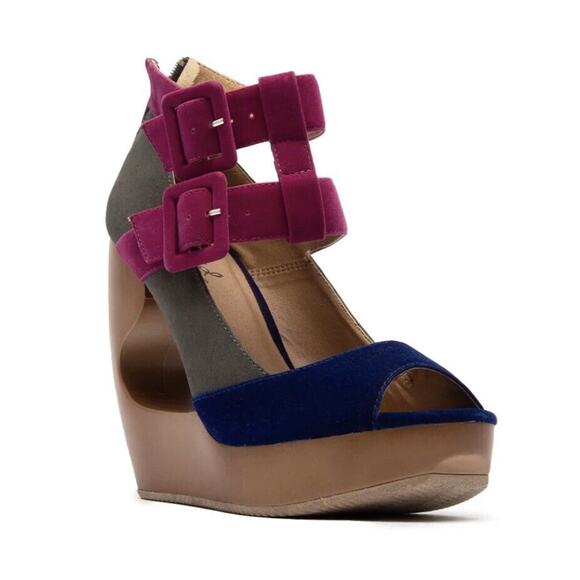 Qupid LISBETH shoes Women Sz 6.5 Ankle Strap Buckle Wedge Platform Sandals Blue - Picture 1 of 12